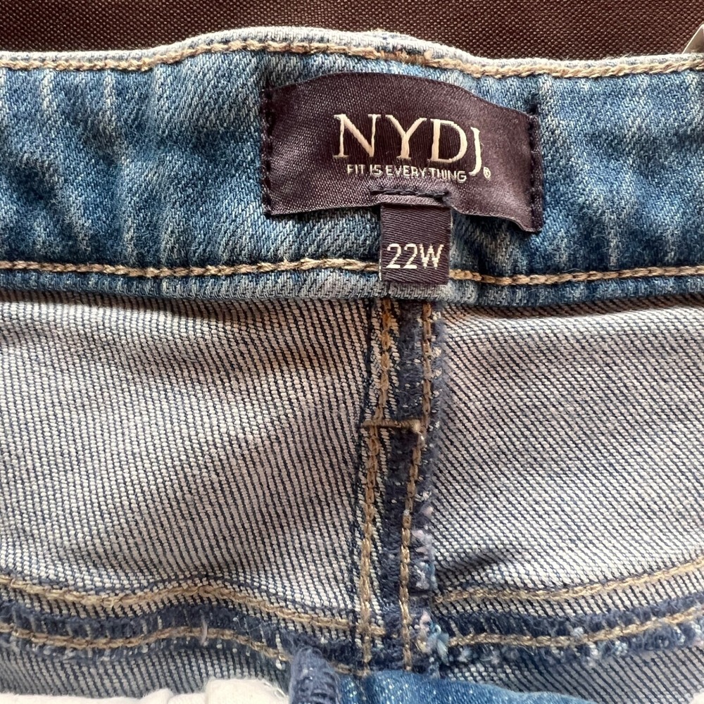 NYDJ Women's Quinta Boyfriend Shorts Frayed 22 22W Lift Tuck Stretch Mom Jeans - Picture 7 of 14